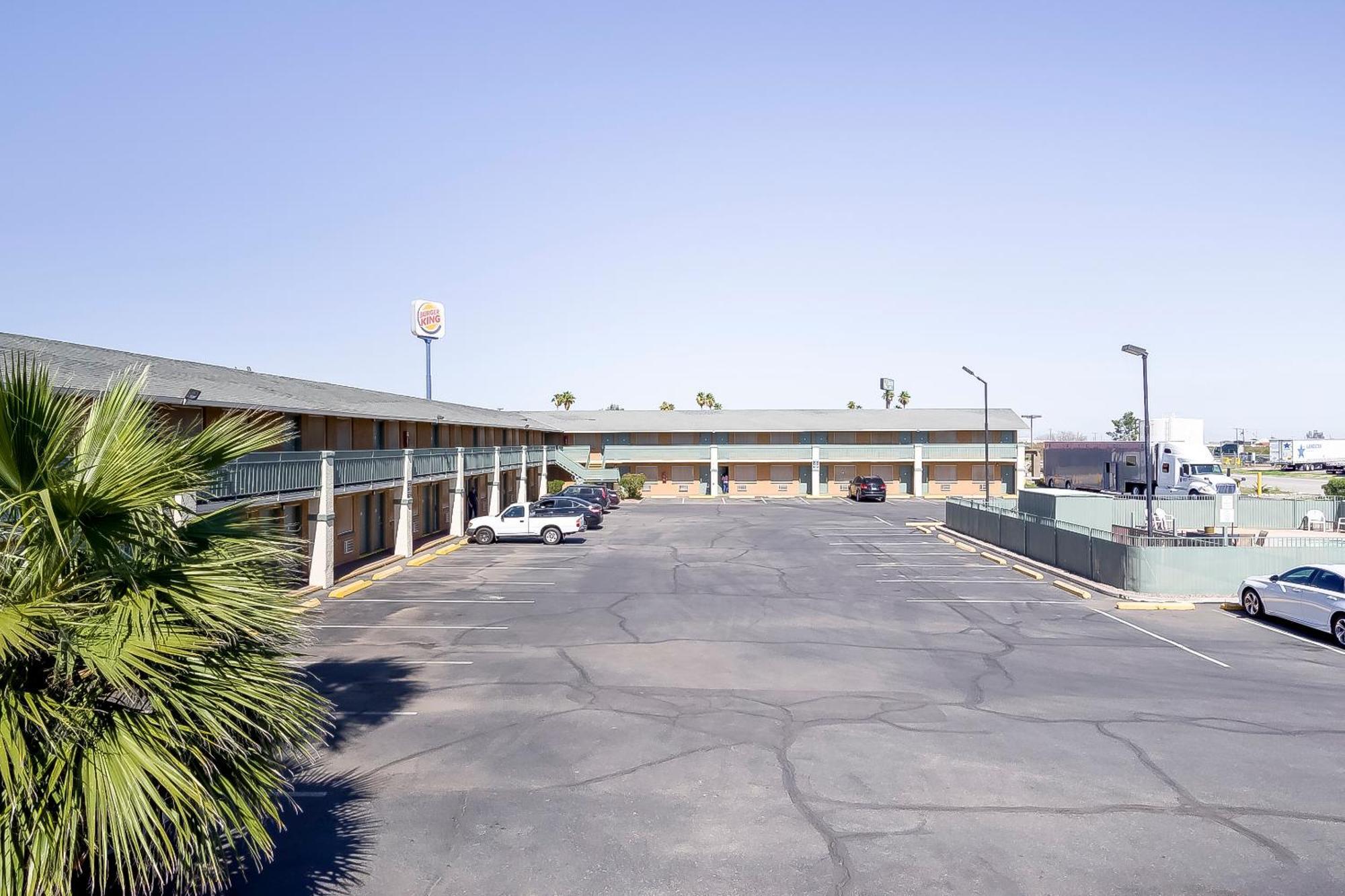 Oyo Hotel Eloy Casa Grande Near I-10 Екстер'єр фото